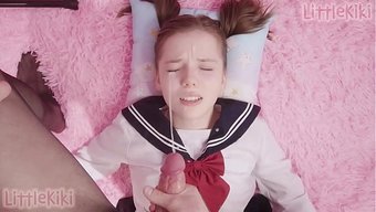 色狼继父扯破学生妹女...