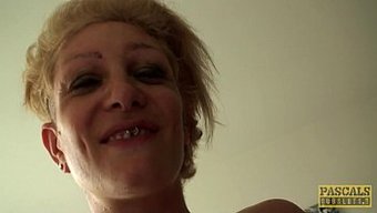 纹身英国女人在bds...
