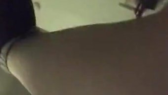 自制舔:两个女孩互相...