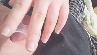 大阴蒂的女同性恋阴部...