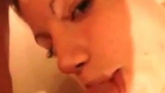 瑞典金发女郎接受硬核口交