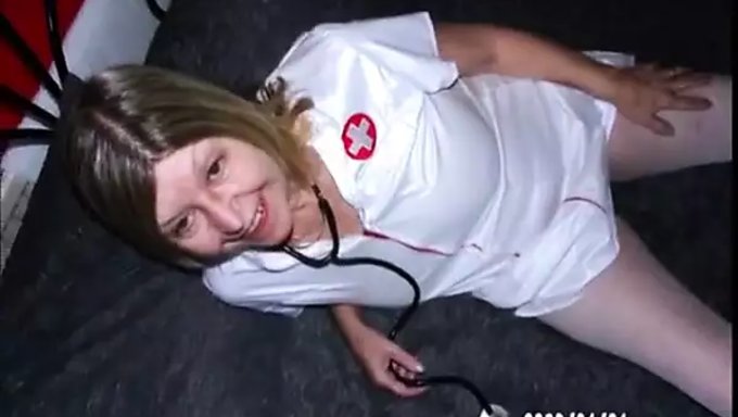 Angela穿着紧身衣的感性照片拍摄