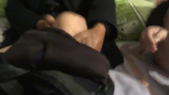 中国男人在热辣的独奏...