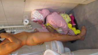 穿着乳胶衣服的德国荡...