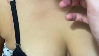 埃及的穆斯林头巾女孩...