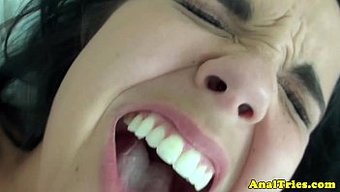 小巧的少女女友在po...