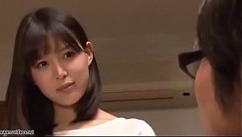 日本姐姐的独奏自慰会话