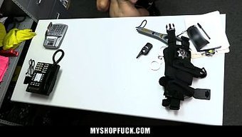 警官ryan Mcl...