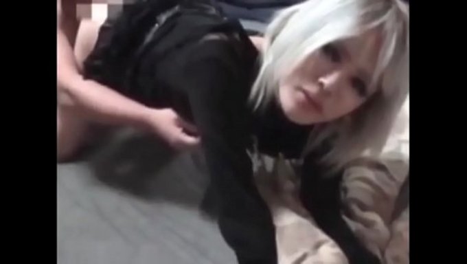老公把他那火辣的女友和别的男人操到呻吟,射得一塌糊涂。