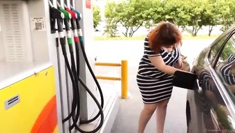 凯瑟琳的汽车性爱冒险
