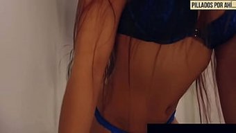 西班牙继兄妹热辣的口...