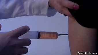 与一个喜欢被捆绑和打...