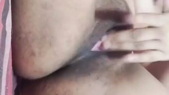 大屁股少女(18+)...