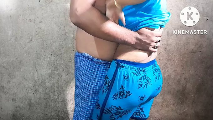 亚洲继妹深喉口交