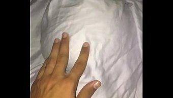 家庭制作的女同性恋视...