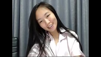 亚洲美女tabby的...