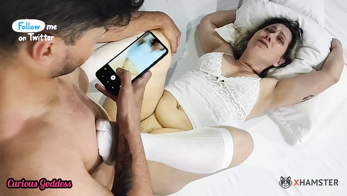 印度继妹满足了我的性欲,并满足了我的肛交