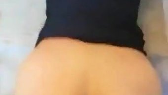 非洲男孩和男孩的hi...