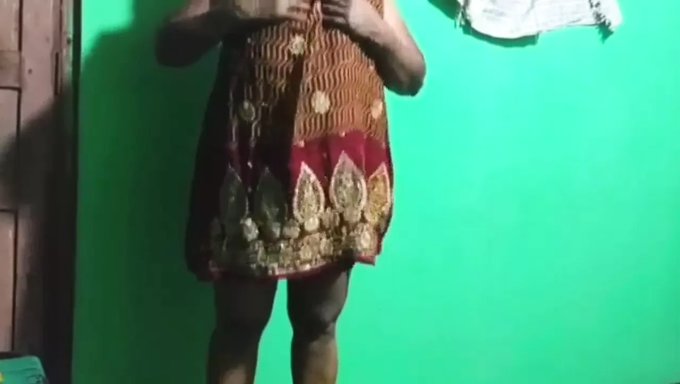 印度阿姨与房东的情色邂逅