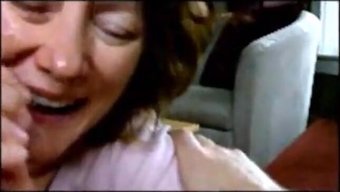 成熟的熟女口交并接受...