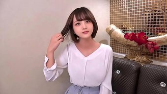 日本小萝莉的恋足仪式...