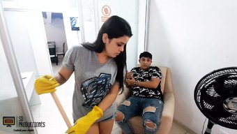18+西班牙色情片:...