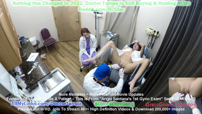 Angel Santana在第一次高清妇科检查中展示她的大自然乳房