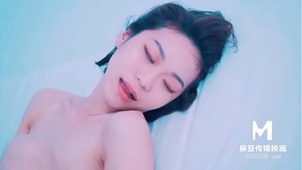 无症状情侣戴面具时激...