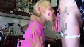 小个子青少年(18+...