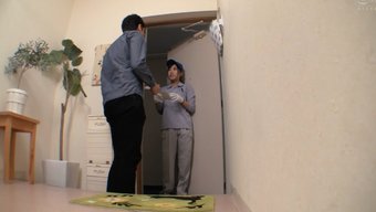 深喉和大胸部的高清视频