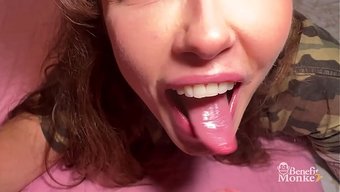 我一边干着性感的伊甸...