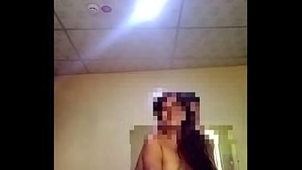 已婚女人和她的工作同...