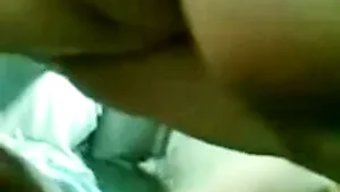 大奶嫂子和老公激情做...