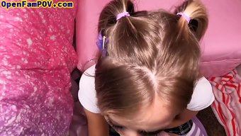 小巧的少女在pov口...