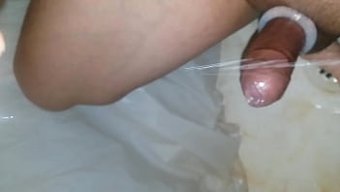 亚洲少女最喜欢的玩具