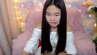 日本女孩的紧身阴道在...