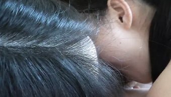 亚洲模特被舔肛门