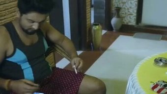 印度女孩在网络系列中被内射