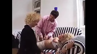 最热门的成熟色情视频...