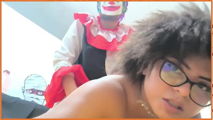 继父操了继女,装作是她男朋友