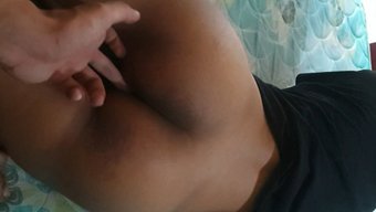 18岁的印度女孩体验...