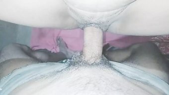 印度情侣享受舔鸡巴和...