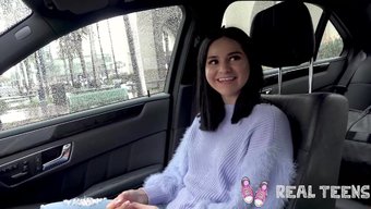 大学女孩violet...