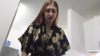 背叛我的妻子!穿着裤...
