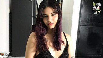 热辣的业余情侣探索足...