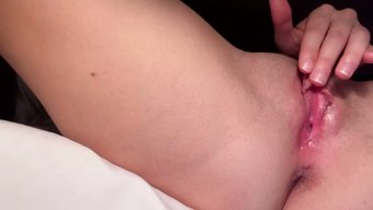 18+业余爱好者近距离自慰