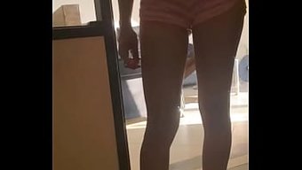 叔叔到来前的快速性爱