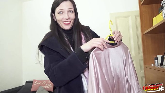 德国试镜现场,小巧豪乳首次爆菊