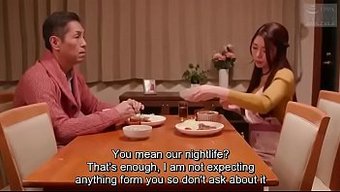 日本妻子的绿帽幻想在...