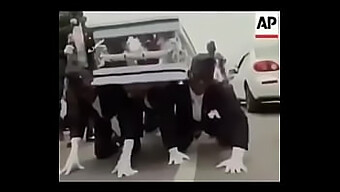 女人被识别了吗?